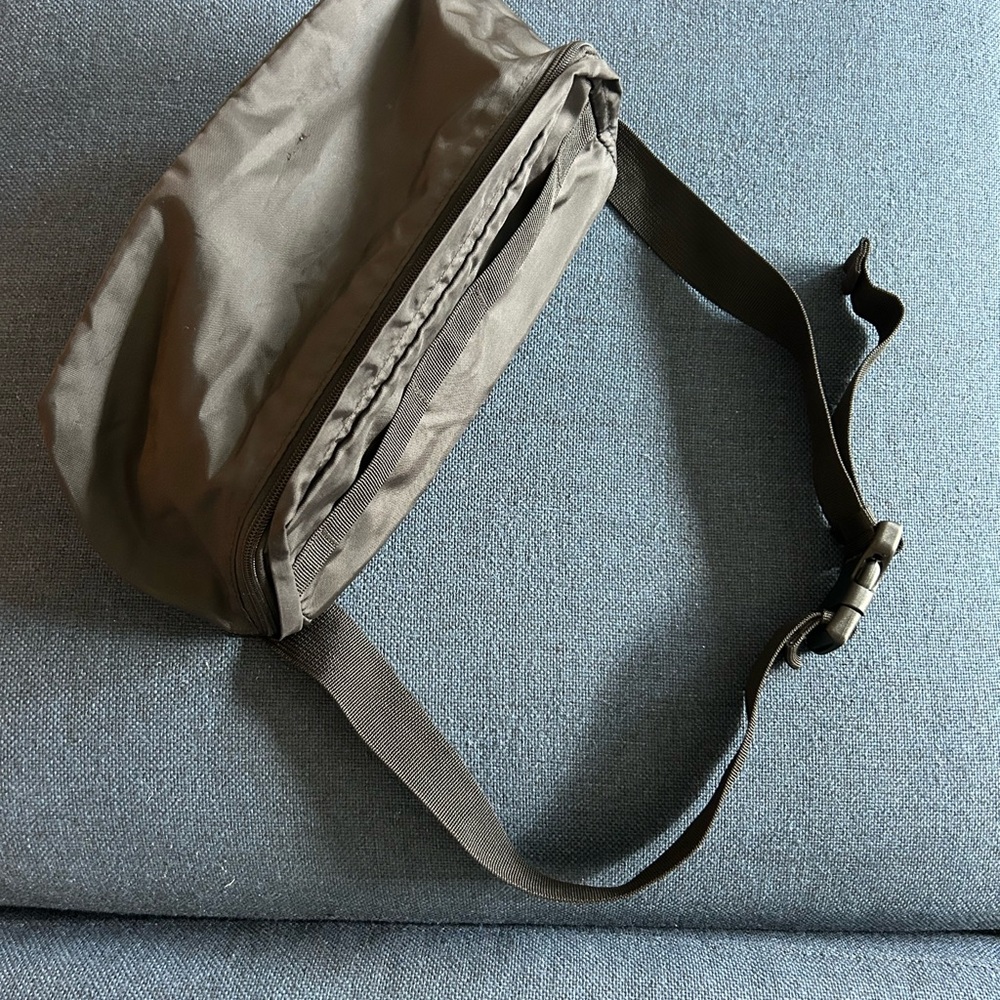 Muji Black Belt Bag Minimalist Design Durable Fabric